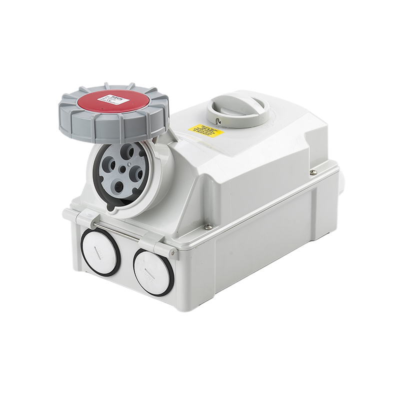 VP37263 VINPOWER 63A 4P 380V SWITCHED SOCKET IP67